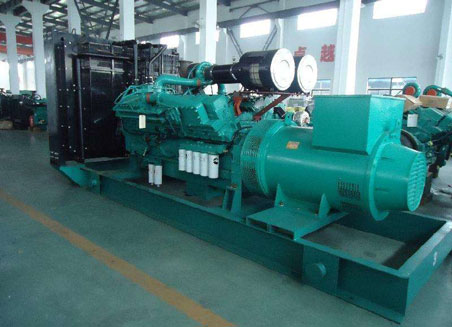 新乡800kw康明斯柴油发电机组